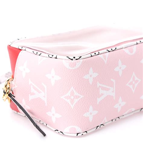 louis vuitton monogram giant beach pouch rouge|louis vuitton monogram in handbags.